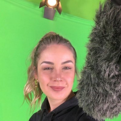 JaquelineDeOS's profile picture. Ψυχή🦋 “The wind is low, the birds will sing, That you are part of everything? Dear Prudence, Won't you open up your eyes?” (🎧🎶 “Dear Prudence” - The Beatles)