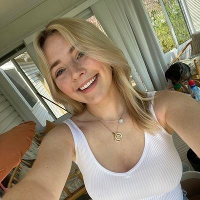 Ma_ry5273's profile picture. 