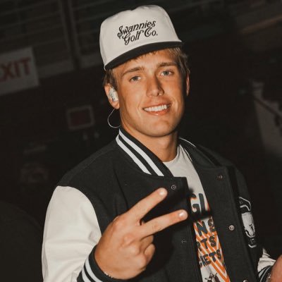 v3rsedj0ck's profile picture. ᴘᴀʀᴏᴅʏ/ʀᴘ. Joe.