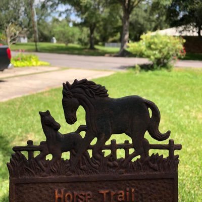 JackpotNick's profile picture. Turfwriter/TB Pedigrees/Lucky Lad 🍀 Strapper 🇦🇺 - backup 🎤Lord Strawberry 🍓 Nick the 🦞 Cajun, LSU 🐅 golfer, gardener - art major ☮️ opinions are my own