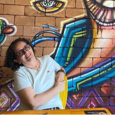 Regisnatal's profile picture. Viver é um rasgar-se e remendar-se!(Guimarães Rosa).