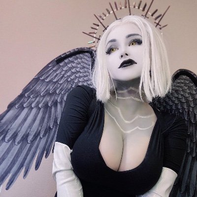 Highwirehypno's profile picture. battling… taking subbies and stealing hearts… you hate to love it. Goddess: @HypnoKara W/D/L 55/0/0