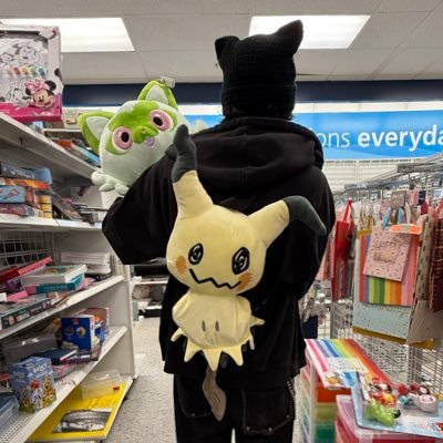 hexmeee's profile picture. 26 | Barely alive | Mental masochist