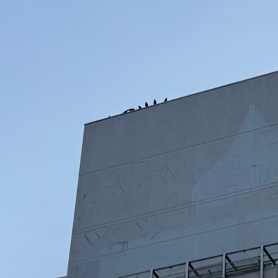 MCos619's profile picture. コスメと音楽とコーヒー！と でしたが、最近はめっきり文具。 システム手帳にしっかりめにハマってます…！ たのしい〜