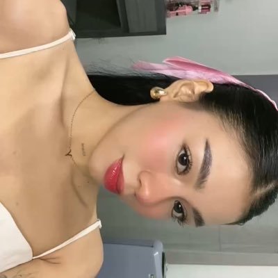 BrendaYareliC's profile picture. 🪞✨🎀