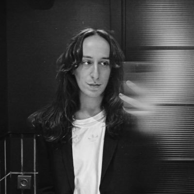 semihozkarakas's profile picture. 