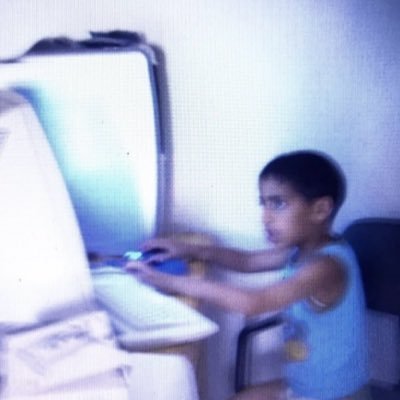 lougarithm0's profile picture. 20 | 🇲🇦 based in 🇫🇷 | chill engineer thriving to leverage technology for human's progess | Shitposting chronically