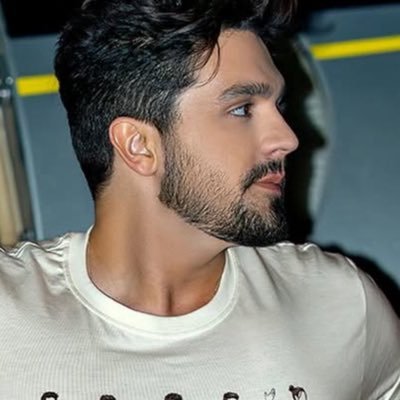 amareiluanjo's profile picture. “Te amo muito. Eu que te amo, minha linda, Sued, um beijo pra você” • abracei • ele curtiu 8x • ele respondeu • ele segue • fã clube oficializado