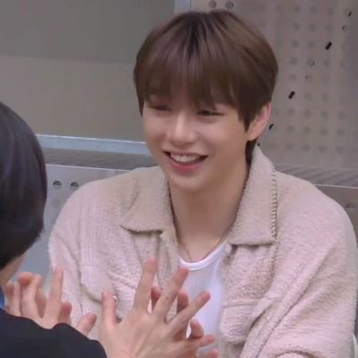 popcorn_1210's profile picture. 