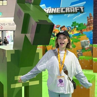 SettingSunset_'s profile picture. gremlin for gayming • banner @artsyebonyrose • minor • @Back2BackPod • business: settingsunset1@gmail.com •