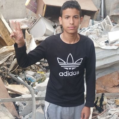 FromYasser61063's profile picture. I am from Gaza. I lost my father in the war. We need help. My sister Talin needs milk🙏

https://t.co/PSTyBCtUAT💔🥹.