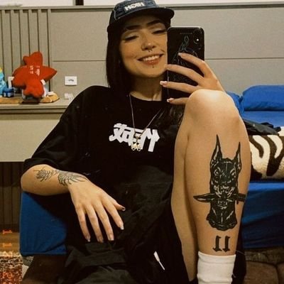 vazacadela's profile picture.