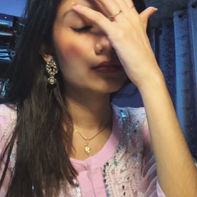 catisinthebag_'s profile picture. i have a love-hate relationship with this app