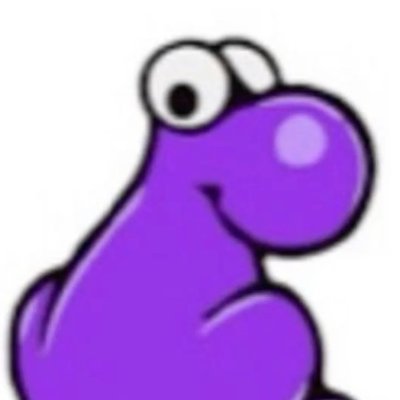 TextChatService's profile picture. im 13 and i make pixel art and sutff