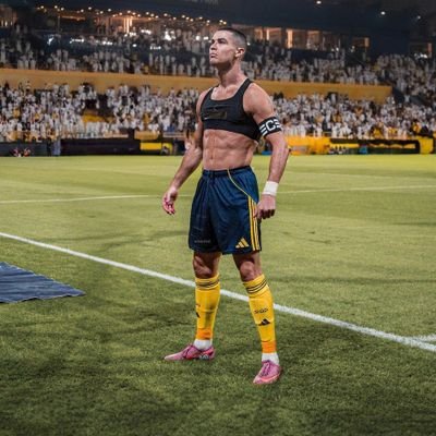 PrimeCasemiro's profile picture. My tweets are either lies, jokes or facts, I'm depending on your intellectual ability to distinguish between them all || REAL MADRID TILL I DIE!