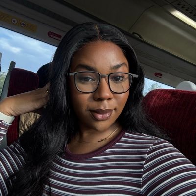 iamyeychii's profile picture. Engineer turn Digital Marketer | I create content and wear sunscreen| Onyinye@iamyeychi.com
