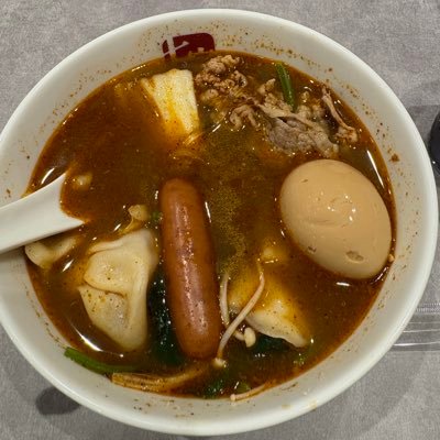 re___nnhsjfbsh's profile picture. 