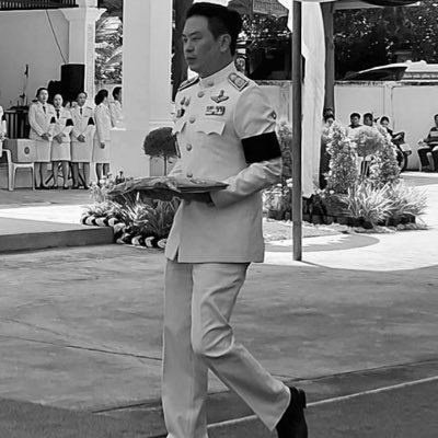 jakkaphon_18's profile picture. •อดีตผู้ช่วยรัฐมนตรี กท.ท่องเที่ยวฯ 

•รองเลขาธิการ นรม.66-67

•สส. ชุดที่๒๕ จ.เชียงใหม่ พรรคเพื่อไทย
IG: Topmost18 FB: จักรพล ตั้งสุทธิธรรม Tiktok:Topmanmost