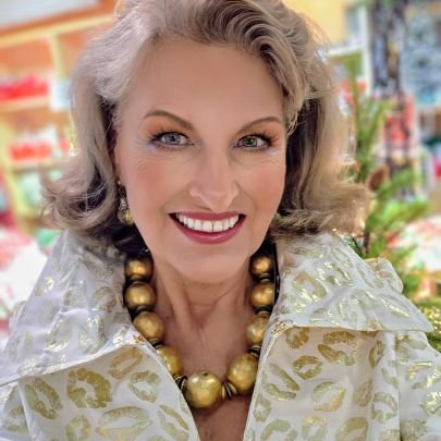 LynnCatWalters's profile picture. I'm a Mother on a Path to Change Our World for the Better🌤 Follow! #ACTIVIST #Designer #SocialMediaMaven
#Sales #Marketing
@MashaArcher Extraordinary #Jewelry
