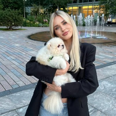majaplisa's profile picture. ✨Dream big |☕️Coffee lover |🌸Love sunshine and laughter |📚Forever curious |💖Forever kind Soon to be a 🌟🎶Music lover |🌈Chasing