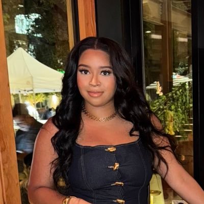 thelifeofclen's profile picture. 🤍 living & loving life 🤍