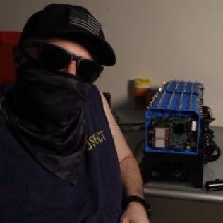 expIoitdb's profile picture. israeli bug hunter