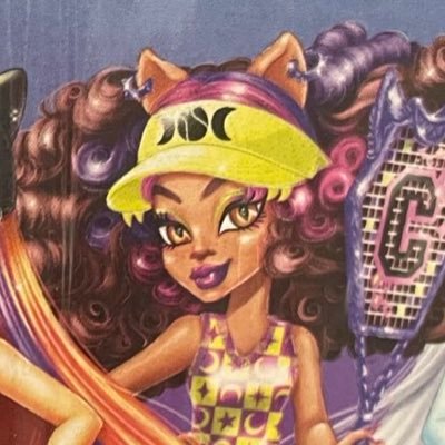 irlclawdeen's profile picture. || they/she || doll collector || 🏳️‍🌈 ||