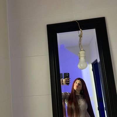 emmaambrosss's profile picture. vivo de vivienne, skz, comer y dormir