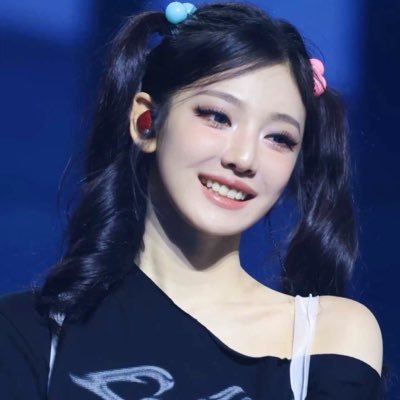 soshishade's profile picture. Break me out the matrix I'm fresh as fuck