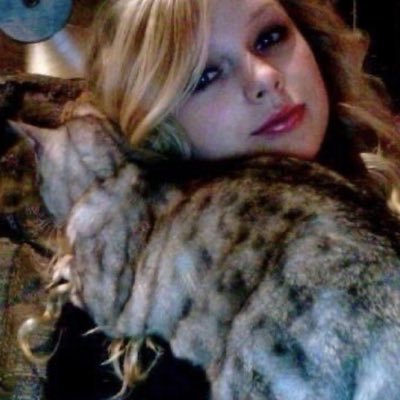 slayyylor's profile picture. this love is pure profit