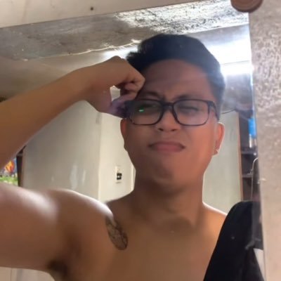 keanumoto's profile picture. whatever happens, happens.