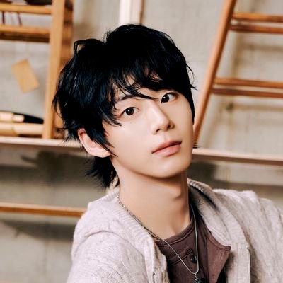 seojeongwou's profile picture. The all-time lucky boy, engraving his name inside Woongki's hall of fame and HST-11.