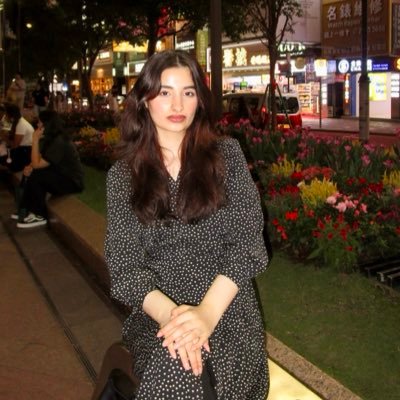 meenaloyedaryab's profile picture. 