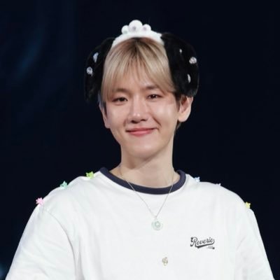 lovelight5652's profile picture. @b_hundred_hyun