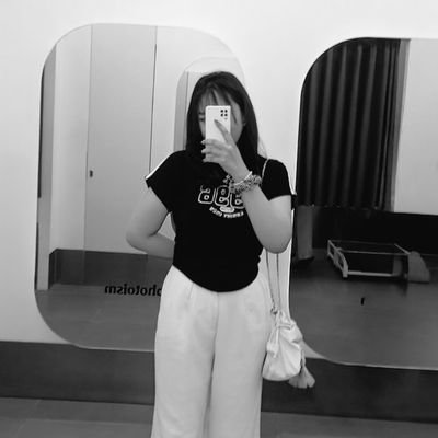 dupmky's profile picture. professional yapper