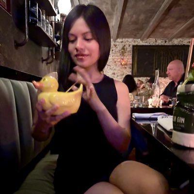 lopeznicolee_'s profile picture. 