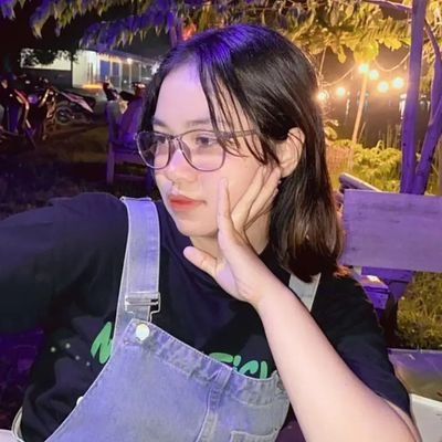 FJulifianinaili's profile picture.