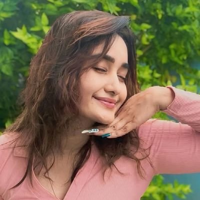 _maryamist's profile picture. 🩺My energy is a mystery, and I don't give out clues. Figure me out.💌