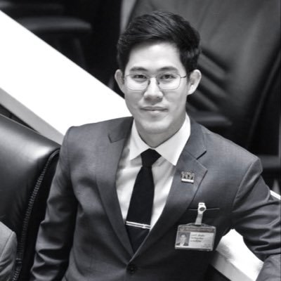 raweelekuthai's profile picture. รวี เล็กอุทัย / พรรคเพื่อไทย
