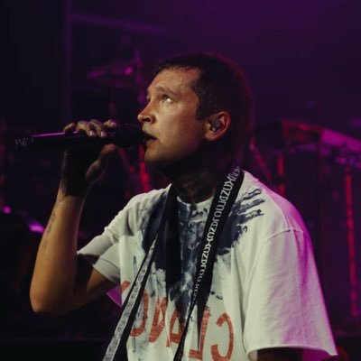 kitchensxnkk's profile picture. ⋆˚꩜｡ 🇨🇦 | infj-t | tøp fan since 2015!!