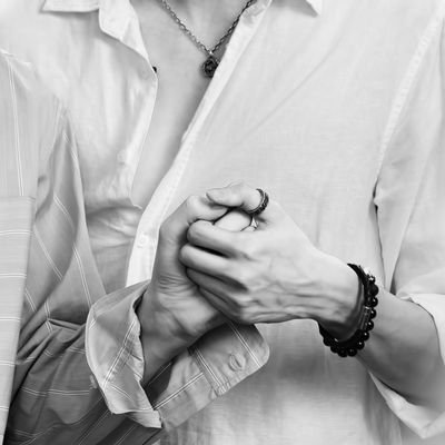 TuM_MenG_AeY's profile picture. Your future lies in your hands and your brain, Not fate.
อนาคตขึ้นอยู่กับมันสมองสองมือของตน ไม่ใช่ผลของพรหมลิขิต