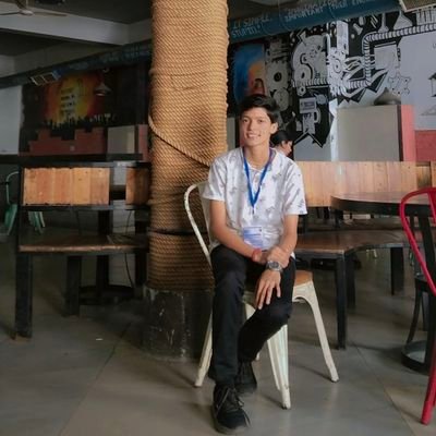 shagungupta56's profile picture. Aspiring Full Stack Developer | https://t.co/IX2jXNZmkX CSE | Learning Java + DSA | #CodeInVrindavan 🌸 | Intern-to-be 👩‍💻
Radhe Radhe 🙏
