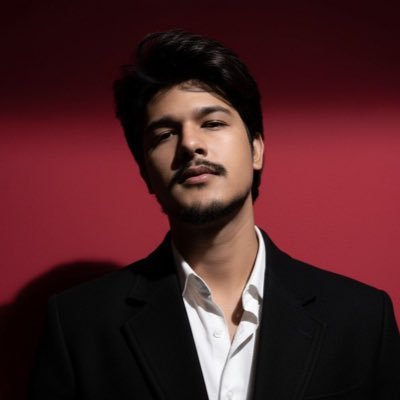 vineetcres's profile picture. 21 in tech.