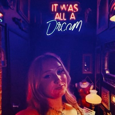 m_morrisx0's profile picture. bartender & movie enthusiast #1234👽 she/her ♈️