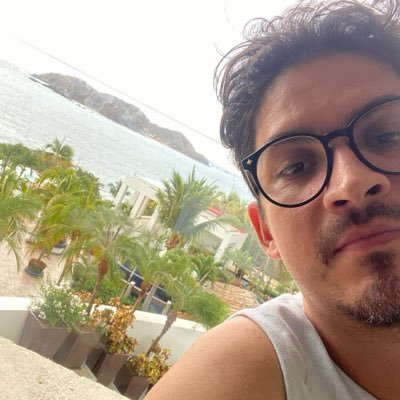 Omar_vu82's profile picture. amante de los perros 🐕 🐶