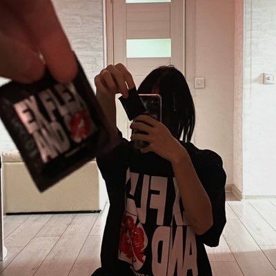 tipmilky's profile picture. ੭ 。 ꒰ random thoughts on a post ꒱ 💭 ﹗ ≀