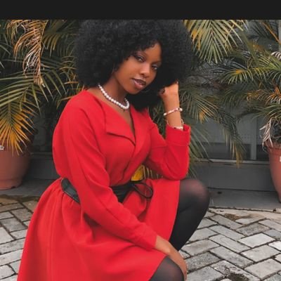 Gem_Blesyn's profile picture. lover of football 
Afro beat lover
growth and glow 🌱