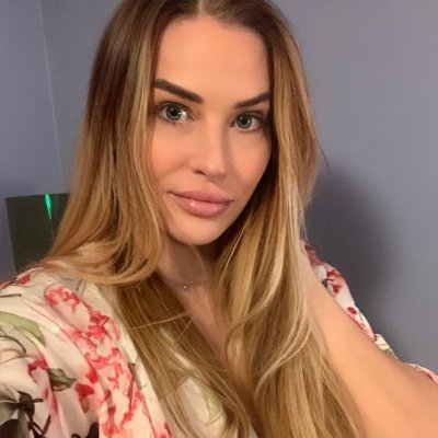 WhiteDove961's profile picture. From the beautiful USA Divorced/Business woman/#Business/Born the year the Berlin Wall fell.🌅 Traveling ✈️ 📖 #pet 🌞