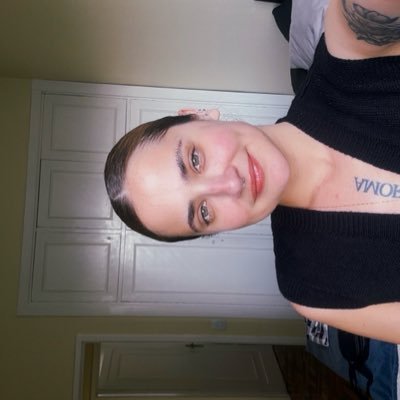 flavinre's profile picture. 