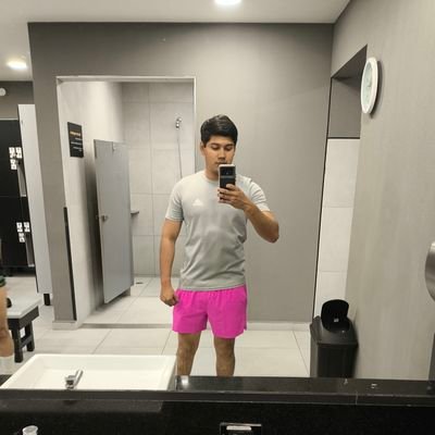 carlosglez_99's profile picture.